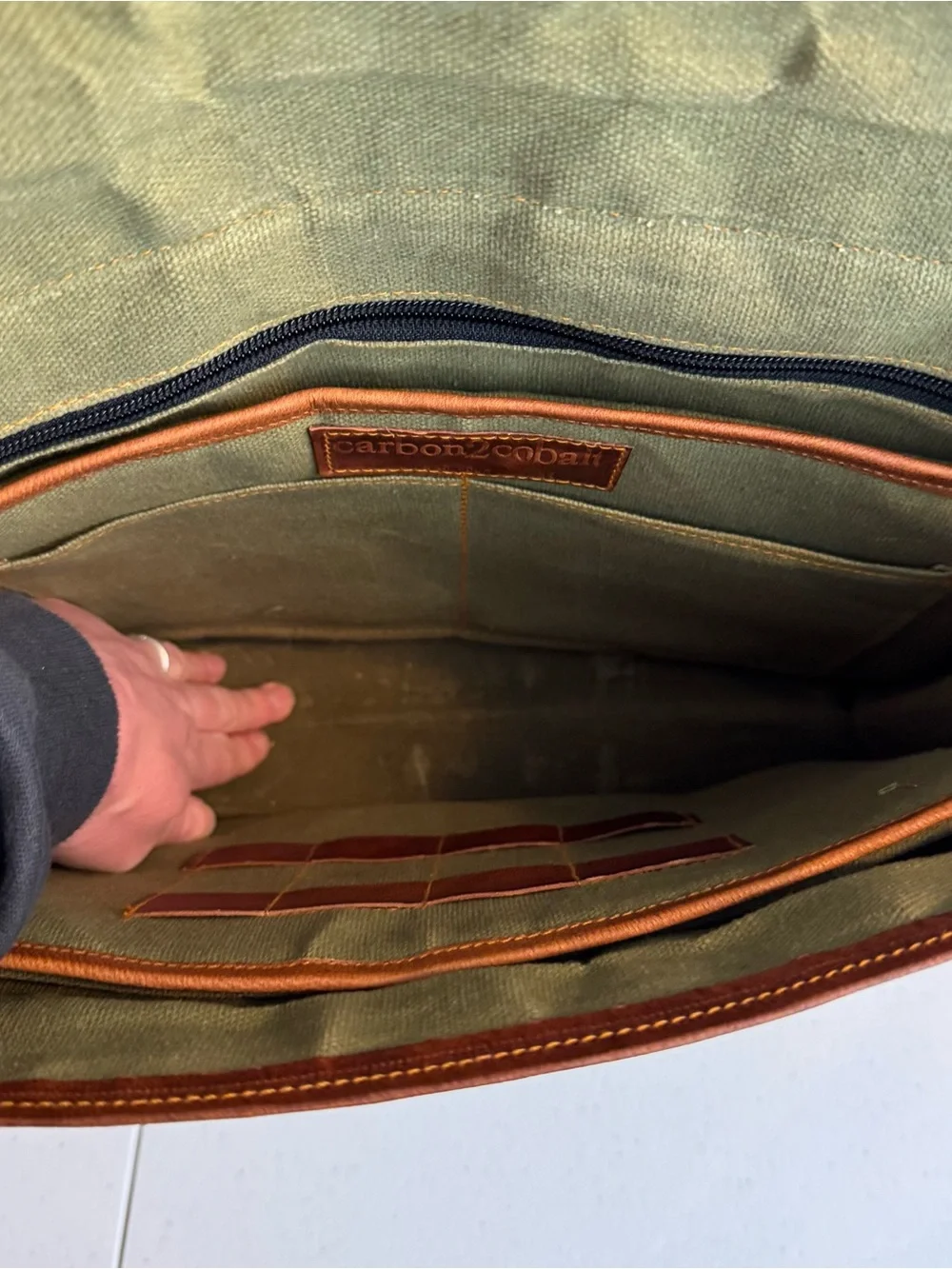 Carbon‎ 2 Cobalt Distressed Full Flap Brown Leather Messenger Bag work travel
